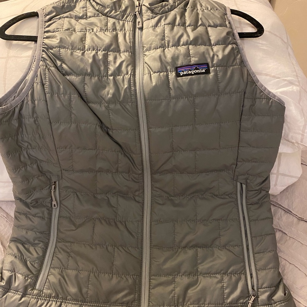 Authentic Patagonia  nano puff vest